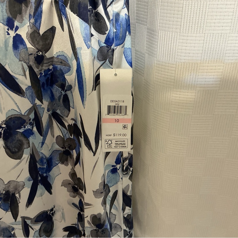 DKNY Blue and White Floral Maxi Dress - Picture 6 of 6